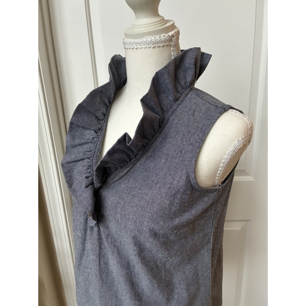 Mud Pie ladies Sleeveless Ruffle Collar Chambray Blouse XS , denim in color - Picture 13 of 16